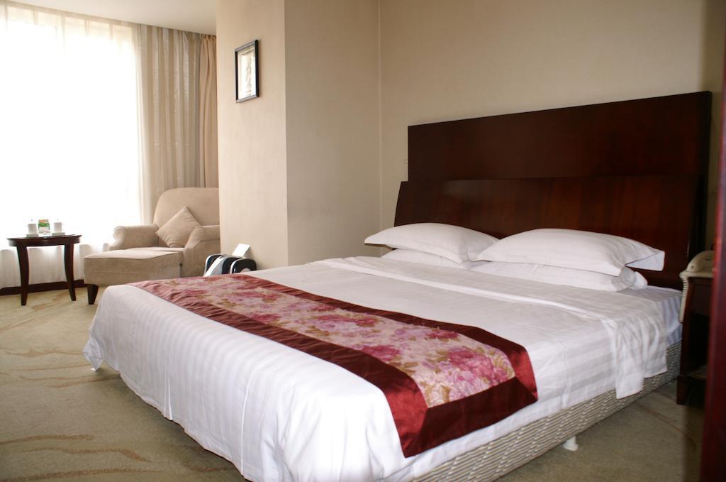 Weigela Park Hotel Dalian Ruang foto