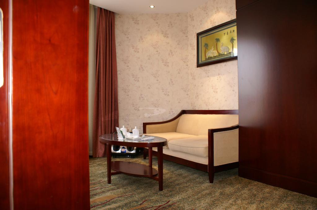 Weigela Park Hotel Dalian Ruang foto